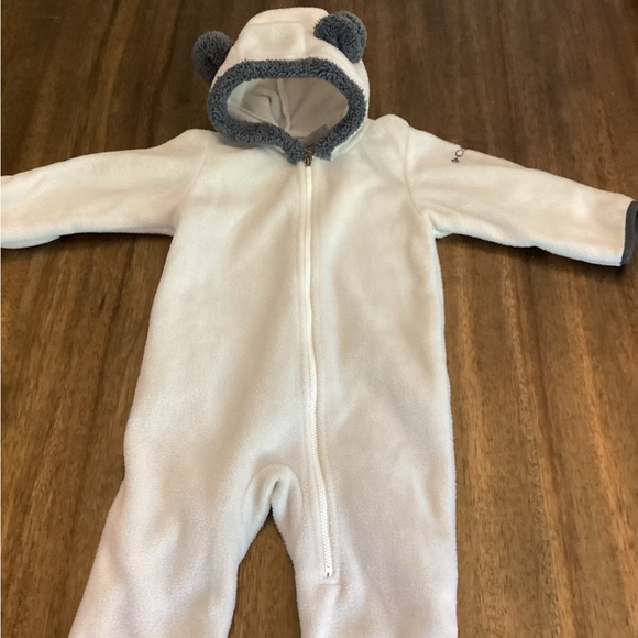 Columbia White and Gray Kids Footie - Picture 1 of 3